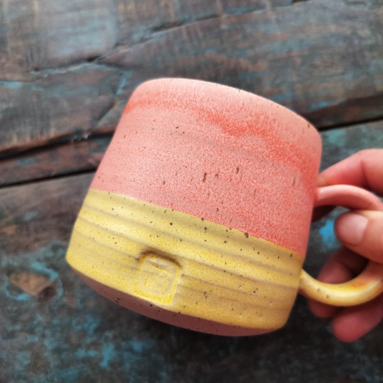 orange/gul krus med hank